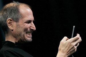 How to present like Steve Jobs 